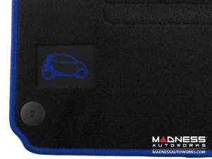 smart fortwo Floor Mats - 453 model - Carpet w/ Blue Binding 